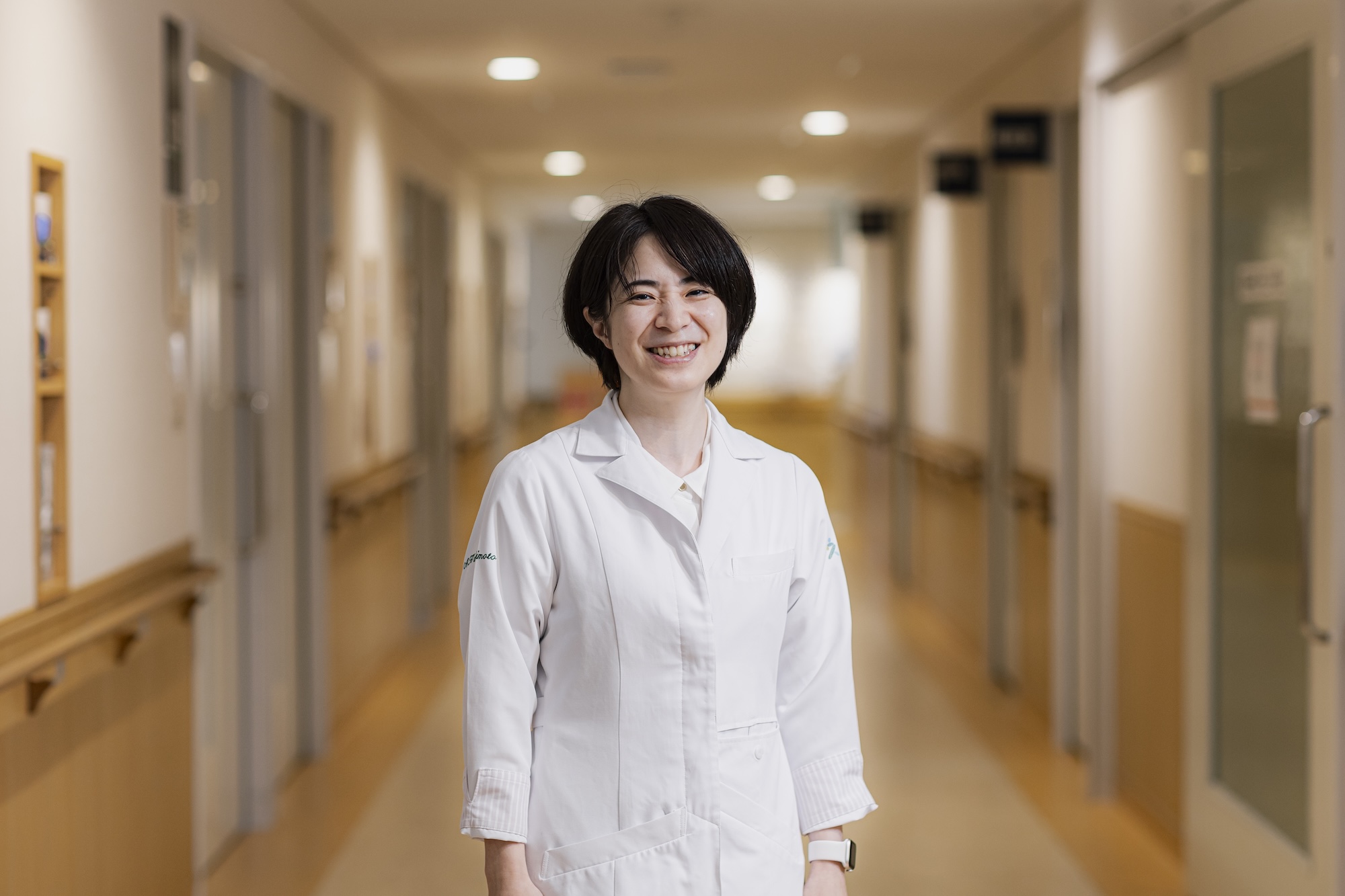 橋本 彩の写真